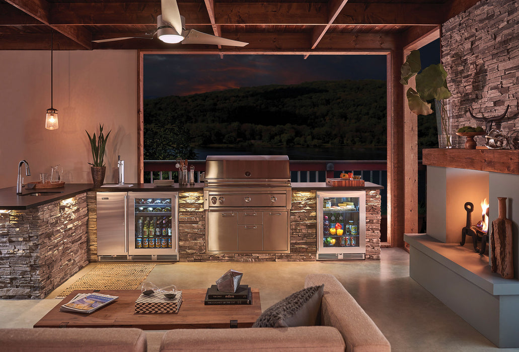 Perlick 24 Inch Signature Series Indoor Undercounter Refrigerator Stainless Steel Glass Door Installed