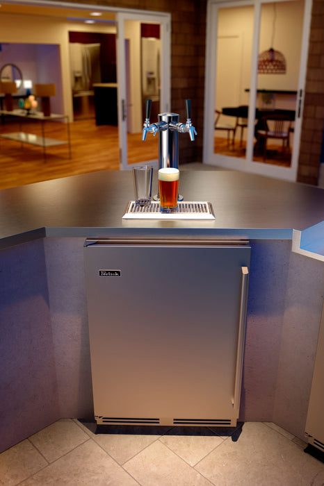 Perlick 24 Inch Signature Series Outdoor Undercounter Beer Dispenser Panel Ready Solid Door Installed