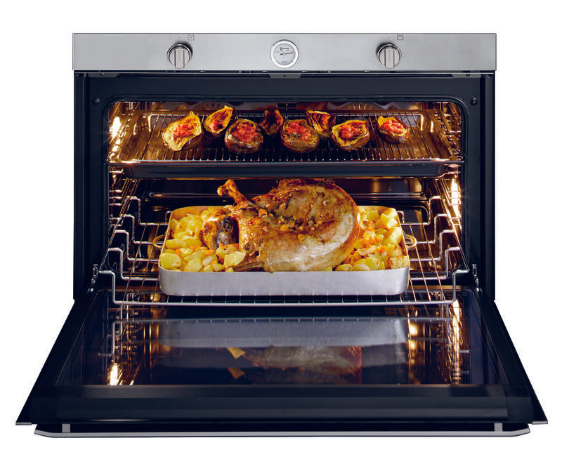 Verona 30 Inch Built In Single Gas Wall Stainless Steel Oven with Food